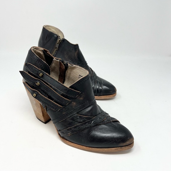 FREEBIRD BY STEVEN Gate Leather Ankle Boot Women’s Size 10 Boho Distressed Fall - Picture 2 of 12